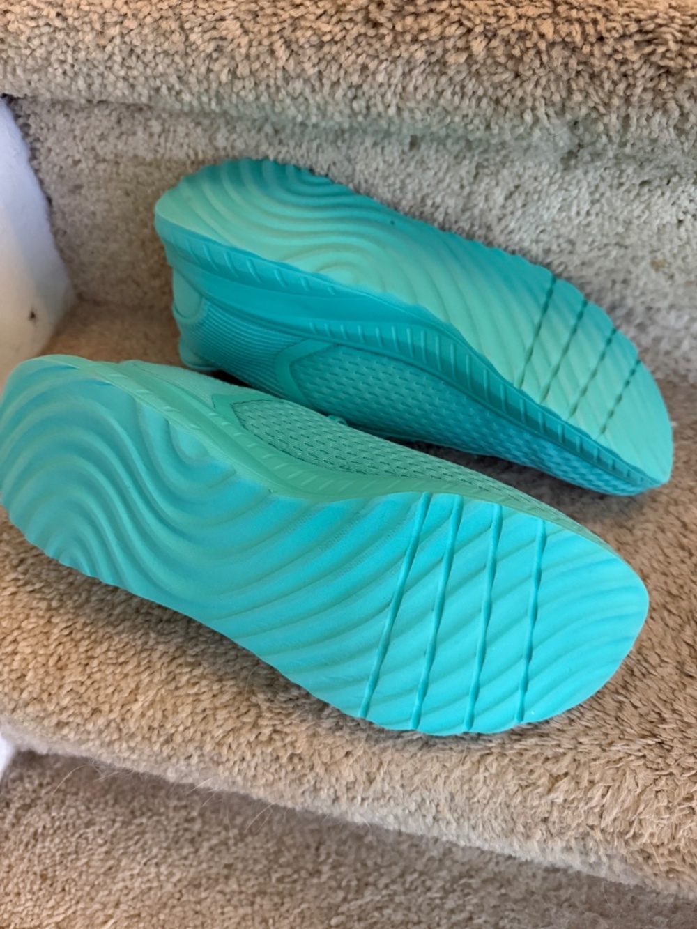 Sketchers Woman’s go walk slip ins … teal blue - Picture 6 of 7